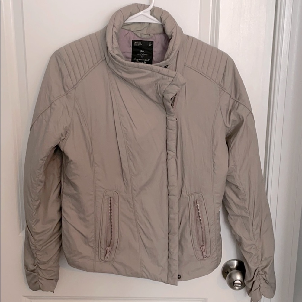Gap puffer jacket